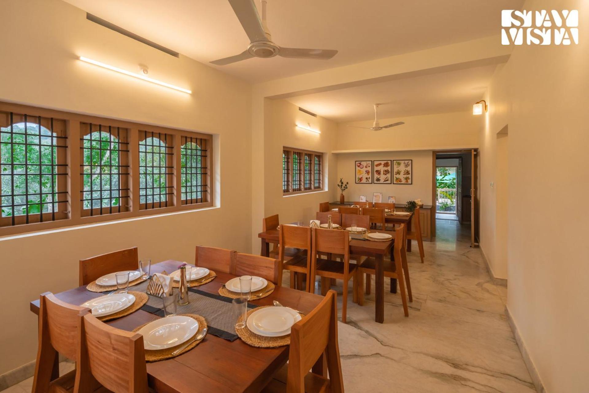 Stayvista At Spice Notes - Breakfast Included Мунар Екстериор снимка